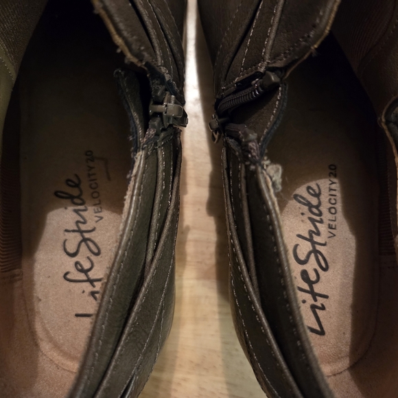 Life Stride Velocity 30 Women’s Buckle Accent Almond Toe Block Heel Bootie - Picture 11 of 15